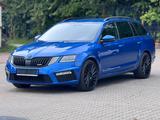 Skoda Octavia 2.0 Combi RS *1 HAND *64 TKM *230 PS - Skoda Octavia: Kombi, 1.6