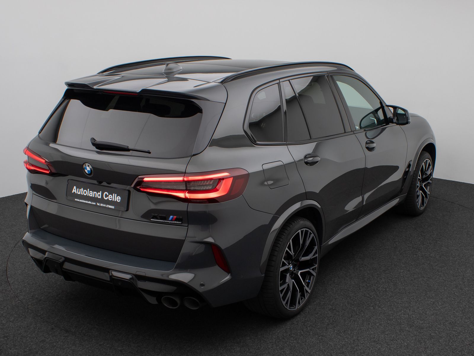 Fahrzeugabbildung BMW X5 M Competition Panorama Laser 360°DAB DisplKey