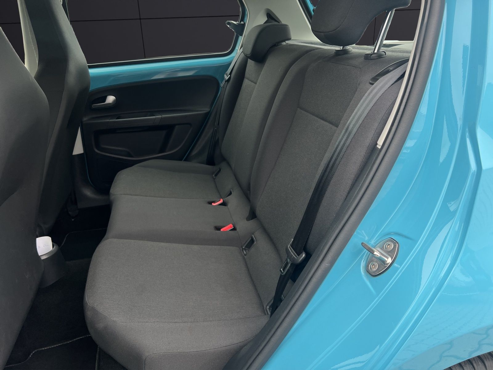 Fahrzeugabbildung Volkswagen up! 1.0 Klima Allwetter LED-TFL Radio