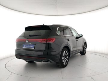 Volkswagen Touareg - 5