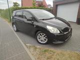 Toyota Verso 2.2l D-CAT Life Life - Toyota Verso aus 2011 mit Diesel-Antrieb: Kleinbus, 2.2