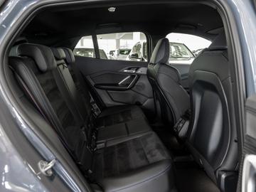 2026 BMW IX2 照片 10