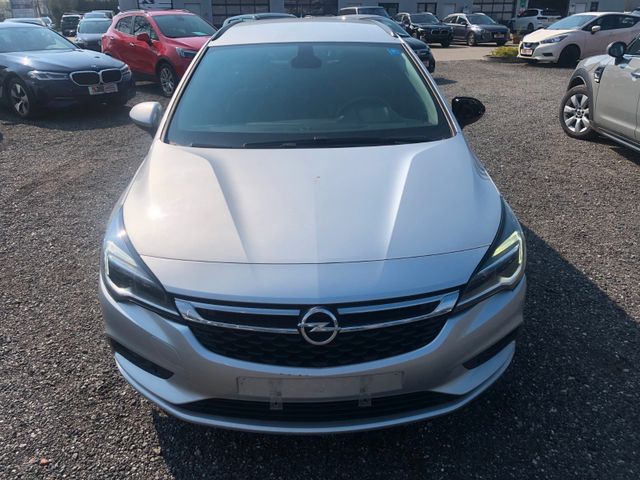 Opel Astra K SportsTourer Business Unfall Fahrerseite
