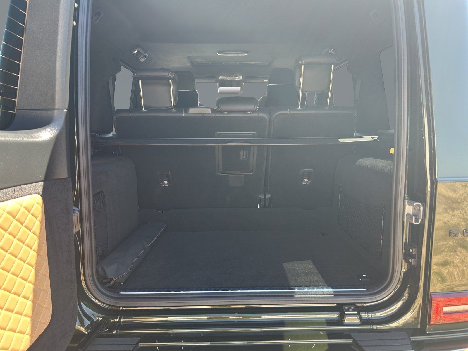 Fahrzeugabbildung Mercedes-Benz G 63 AMG Superior AHK Standhz Perf.Pkt KeyGo GSD