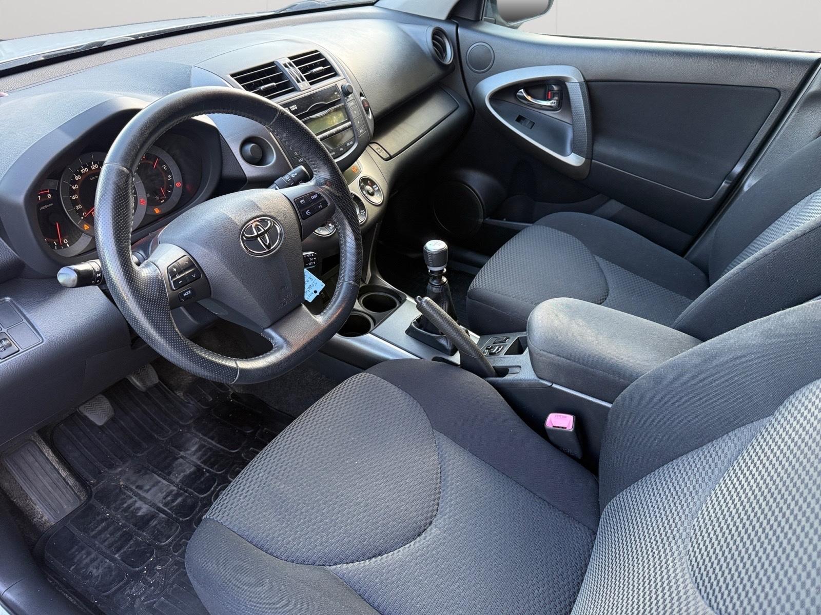 Toyota RAV 4 2.0 158 ch 4x4 Sol • Clim auto • Sièges chauffants • Régulateur