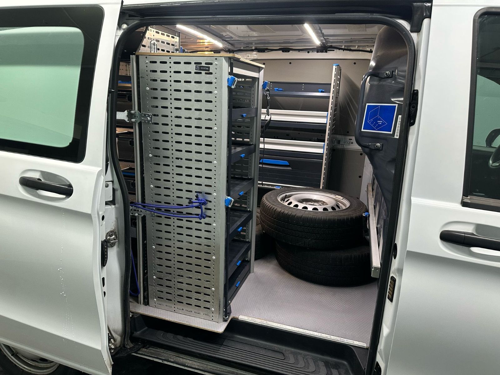 Fahrzeugabbildung Mercedes-Benz VITO 114 CDI 4 Matic Automa. SORTIMO*NAVI*KLIMA*