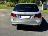 Mercedes-Benz E 250 BlueTEC 4MATIC T-Modell  - Mercedes-Benz E 250: 4matic
