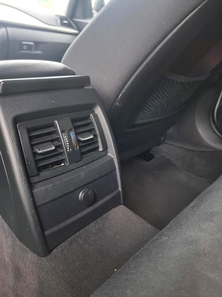 BMW 320 2013 — photo 13