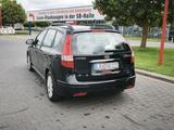Hyundai i30 CW blue 1.4 Classic TÜV neu - Hyundai i30 aus 2011: I30cw