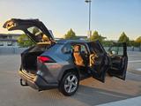 Toyota RAV 4 2.5 Hybrid Club 4X2 + Navi + AHK - Toyota Gebrauchtwagen in Heilbronn