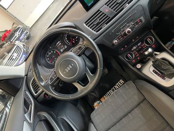 Audi Q3 sport quattro *2. Hand*Klima*Navi*LED*AHK*SHZ