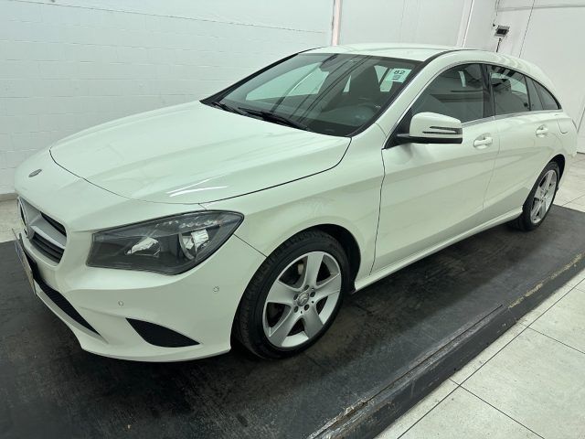 Mercedes-Benz MERCEDES-BENZ CLA Shooting Brake 200 d (cdi) Bus