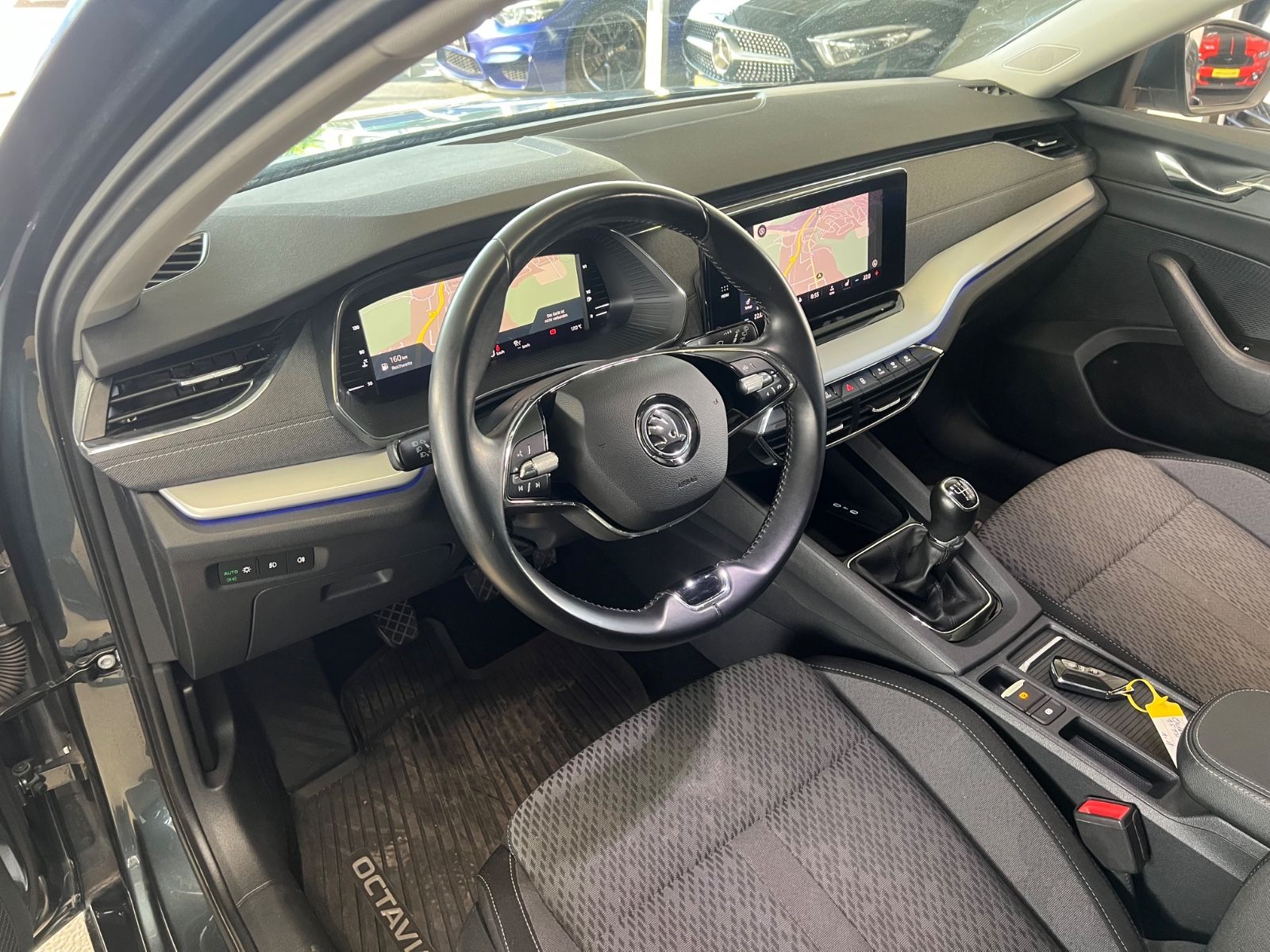 Fahrzeugabbildung SKODA Octavia Combi Style *AMBIENTE*VIRTUALTACHO*LED*