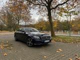 Mercedes-Benz E 200 Avantgarde EQ-Boost/LED/Standheizung/Navi - Mercedes-Benz E 200 mit Benzin-Antrieb: Blau