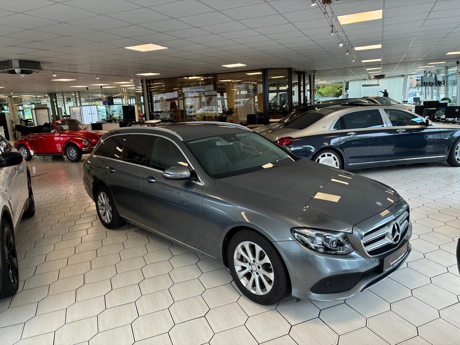 Mercedes-Benz E 220 E T-Modell E 220 CDI -  Avantgarde