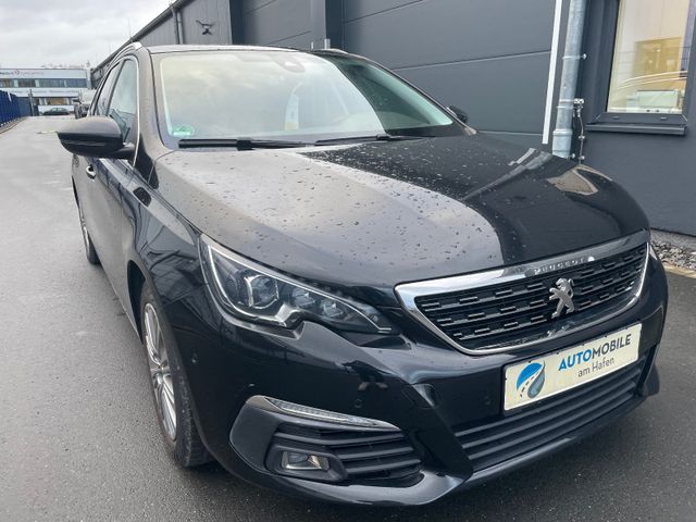 Peugeot 308 SW Allure 1.6HDI*NAVI*SHZ*PANO*AHK*CAM*PDC