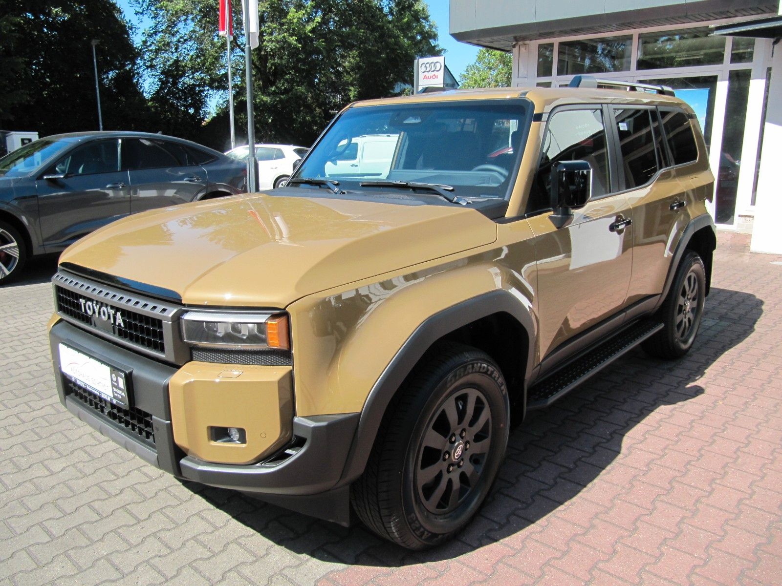 Toyota Land Cruiser 2.8 MildHybr Exec. NEW ON STOCK imagem 3