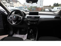 Fahrzeugabbildung BMW X2 sDrive 20 i Advantage Navi Tempo Scheckheftge