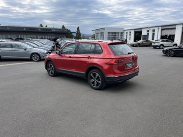 Volkswagen Tiguan - 10