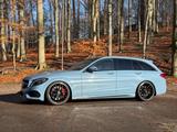 Mercedes-Benz C 450 AMG 4MATIC T Autom. AMG Performance - Mercedes-Benz C 450 AMG aus 2016
