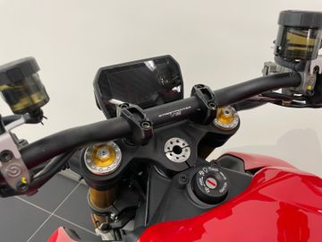 Ducati Streetfighter V2S