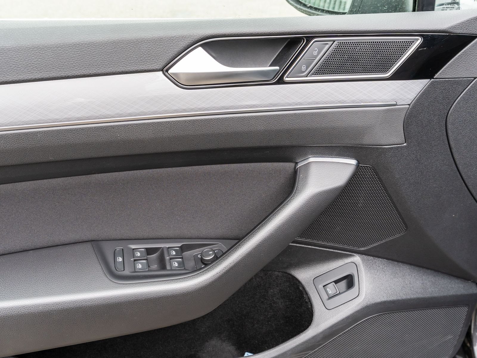 Volkswagen Passat Variant - Bild 11