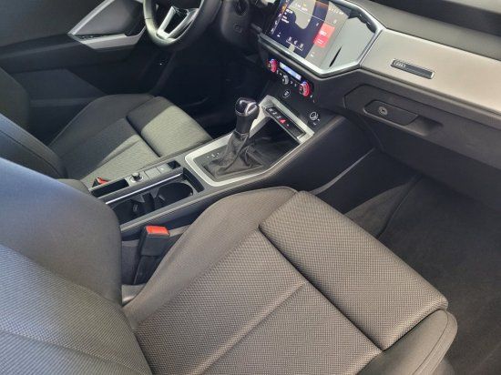 Audi Q3 Sportback 35 1,5TFSI S Line 110 KW DSG Nav,AH foto 9