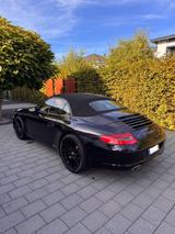 Porsche 997 Carrera Cabriolet Basaltschwarz Metallic - : Schwarz, Cabrio, Metallic