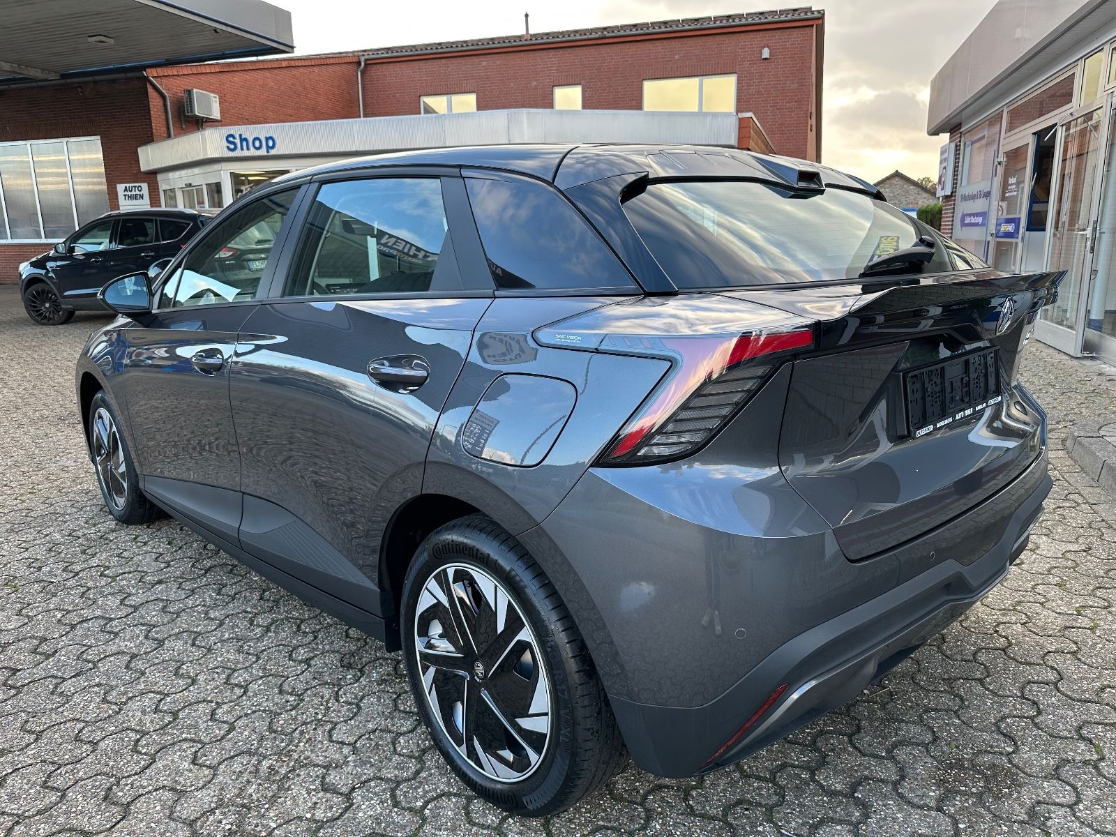 Fahrzeugabbildung MG MG4 Standard 51 kWh Navi/ACC/LED/PDC/CarPlay