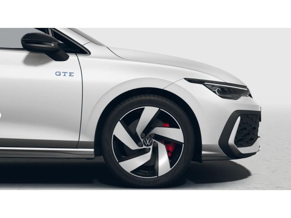 Golf GTE 1.5l eHybrid DSG Navi AhK Panodach Navi