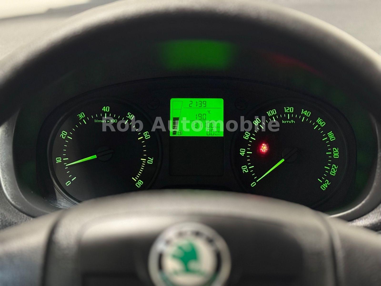 Skoda Fabia 2012 — photo 23