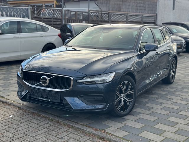 Volvo V60 Kombi Core/Navi/LED/Automatik/1 Hand