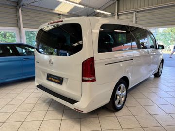 Mercedes V 220 - 5