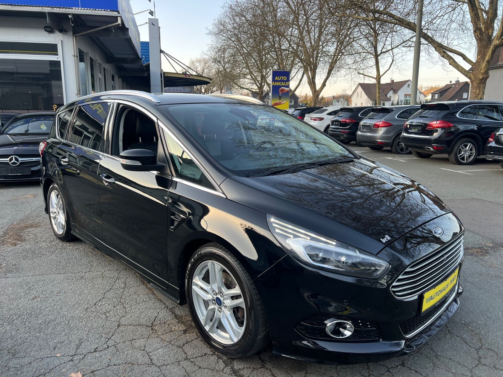 Fahrzeugabbildung Ford S-MAX Titanium ST LINE *KAMERA*MEMORY*LED*
