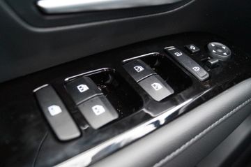 Hyundai Tucson 1.6 T-GDI 48V DCT Leder-Navi-LED-Alu18-