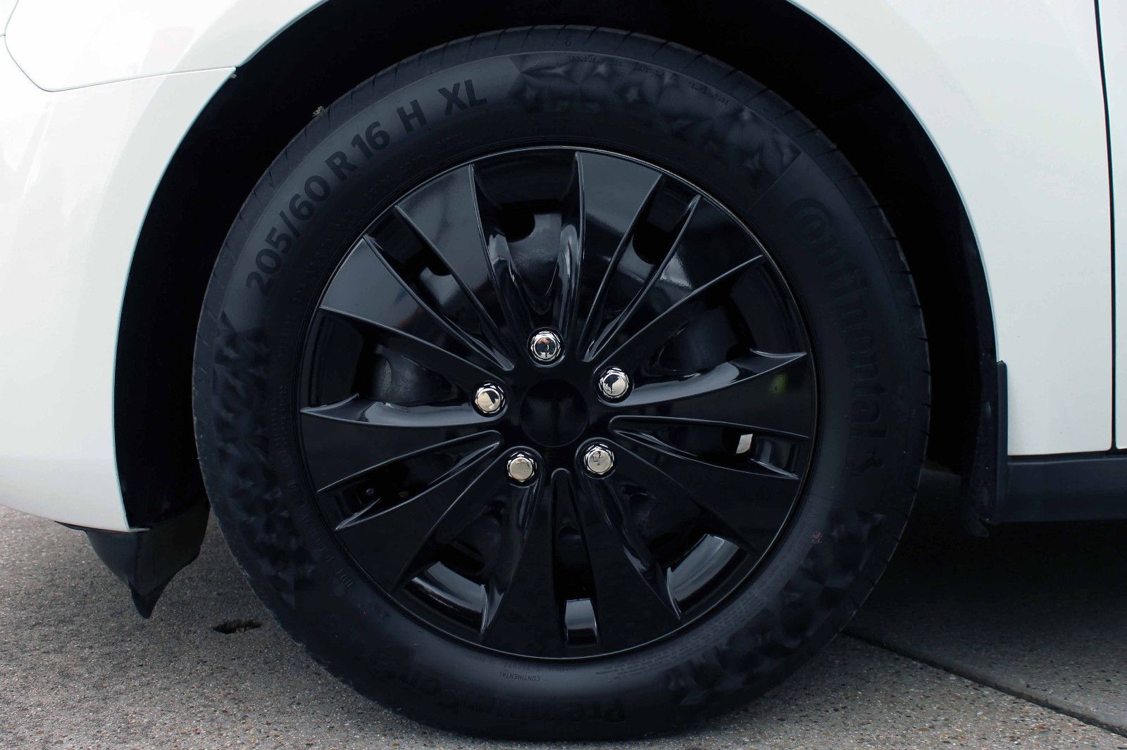 Fahrzeugabbildung Ford Transit Con. 220 L1 Kasten Trend ACC PDC KAM AHK
