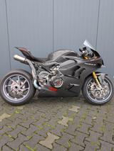 Ducati Panigale V4R  Rennbike