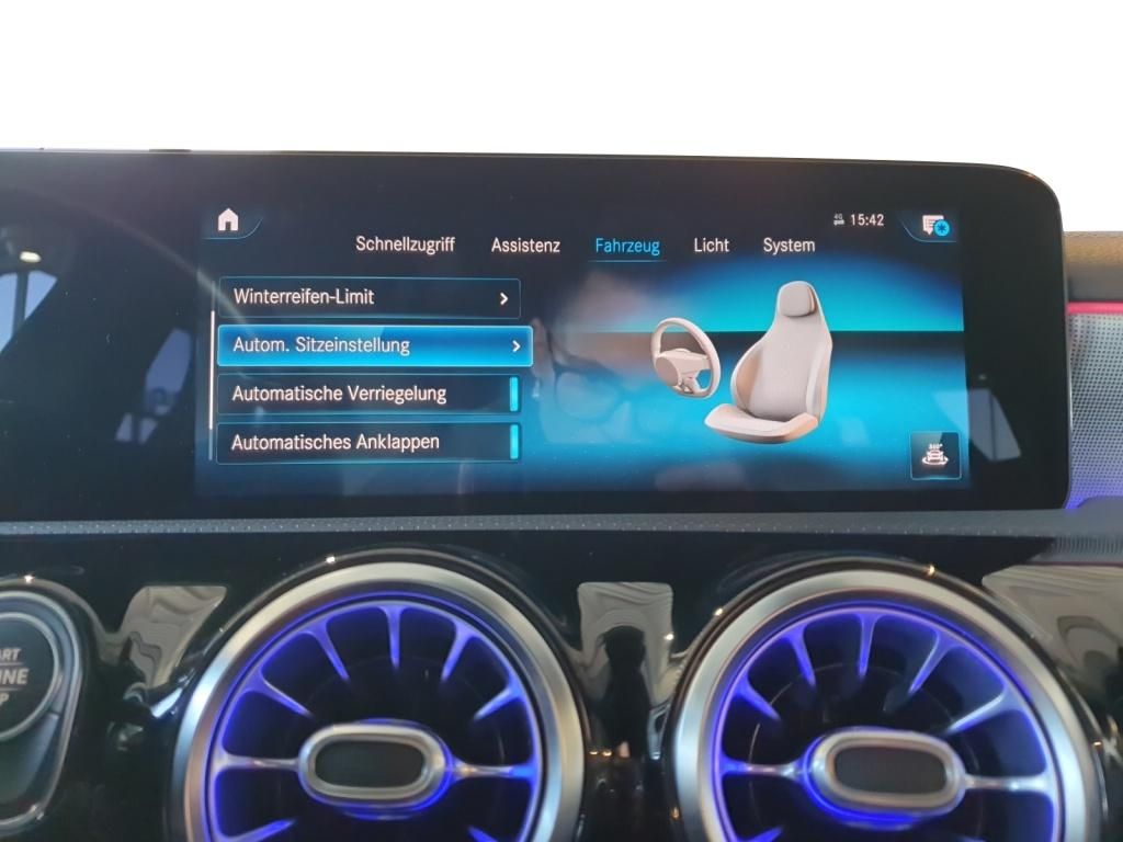 Fahrzeugabbildung Mercedes-Benz CLA 250 e Shooting Brake AMG Line*Night Paket