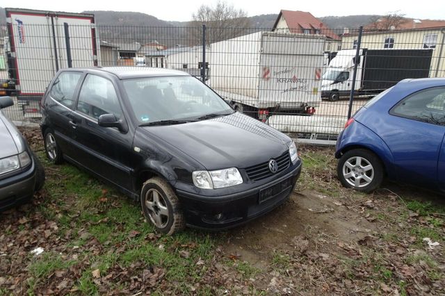 Volkswagen Polo III Lim. Comfortline SERVO,ZV  850,-