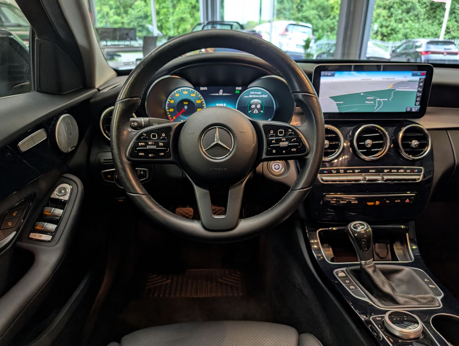 Fahrzeugabbildung Mercedes-Benz C 180 d lim. LED Burmester SHZ Park-Paket Keyles