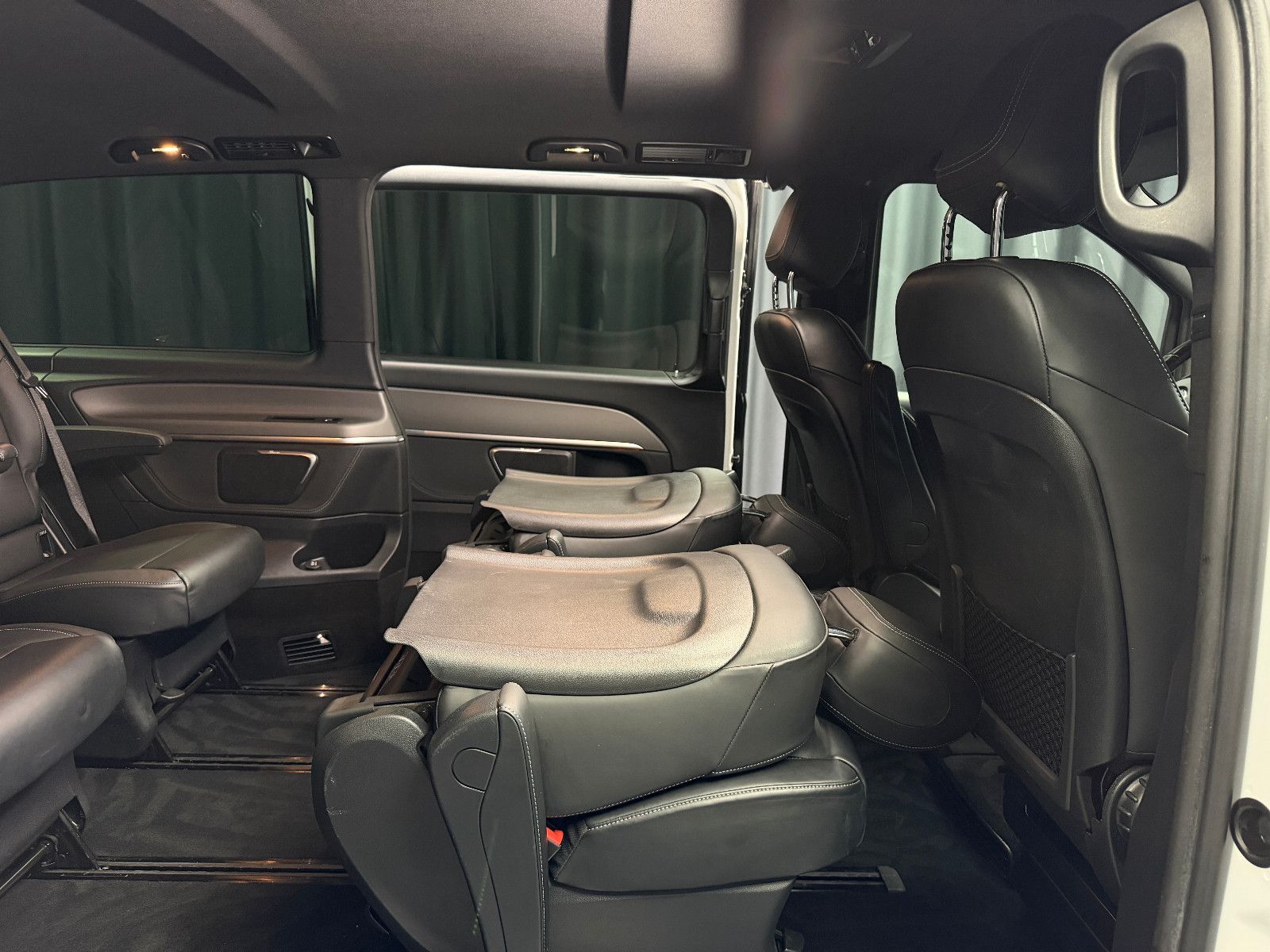 Fahrzeugabbildung Mercedes-Benz V250d NIGHT EDITION 4MATIC lang AMG-LINE|360°|