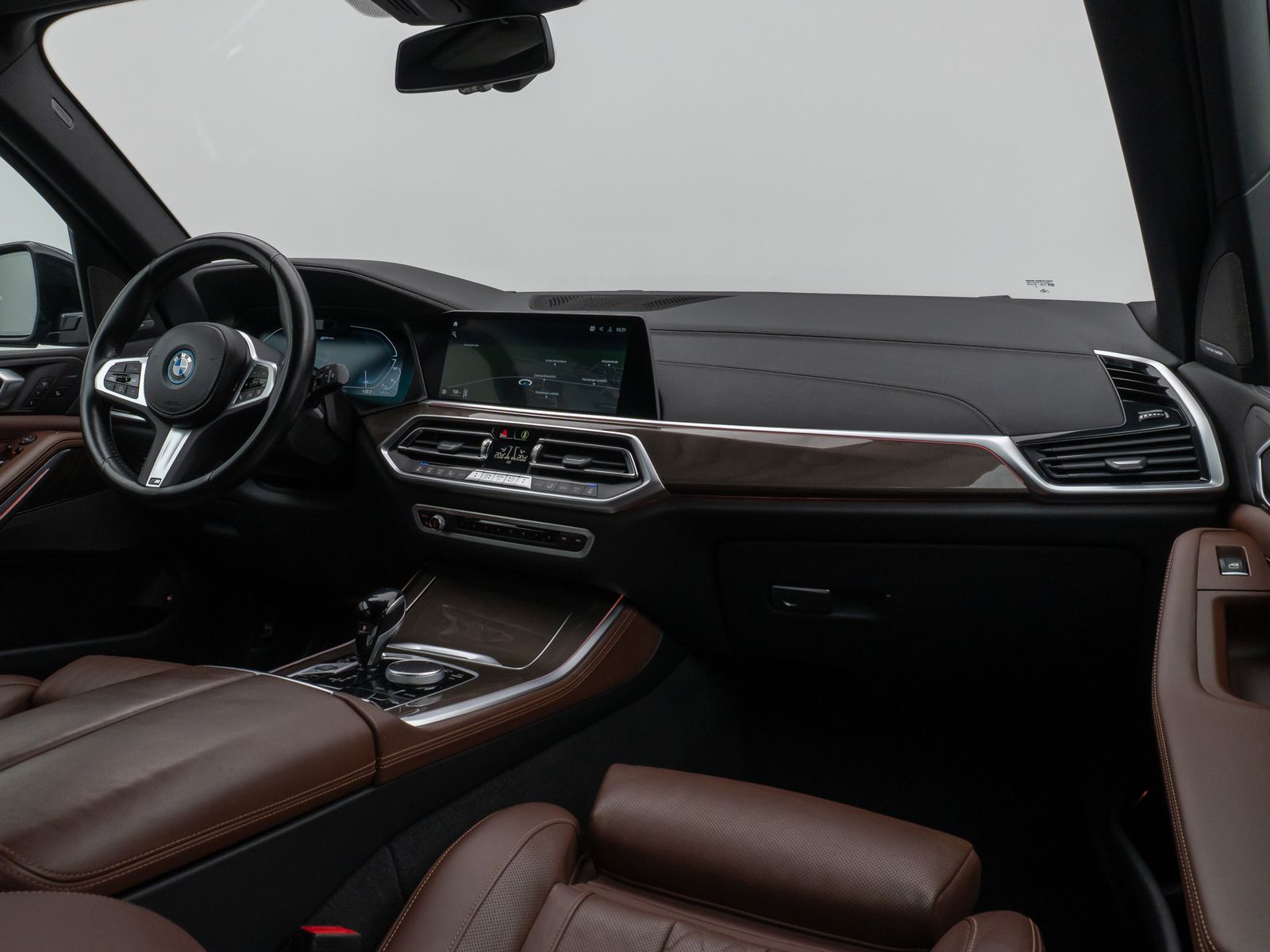 Fahrzeugabbildung BMW X5 xD45e M Sport 360°HUD DAB H/K Individual 21Zl