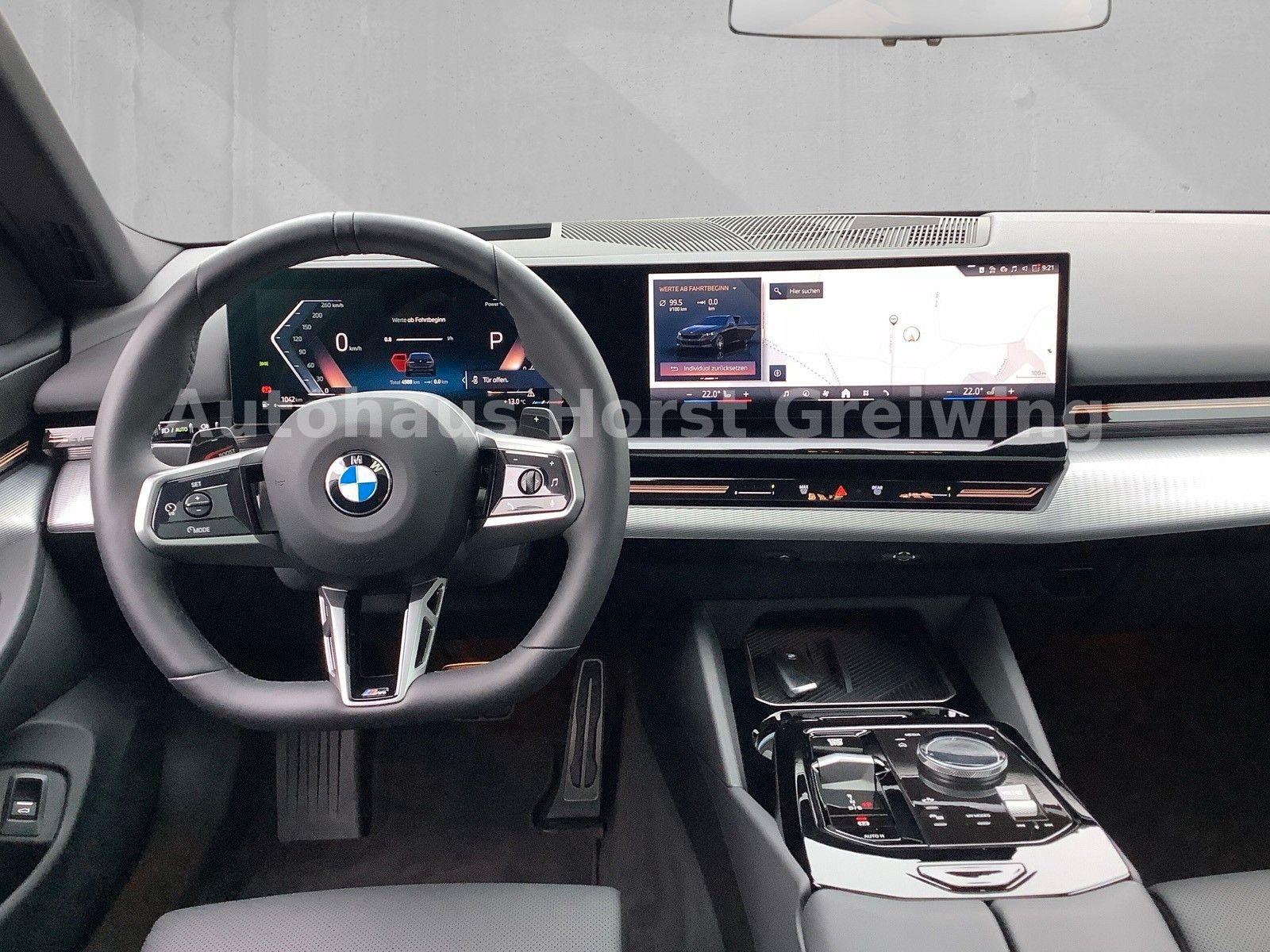 BMW 520d Tour xD M Sport Pro Pano HUD AHK 360° ACC