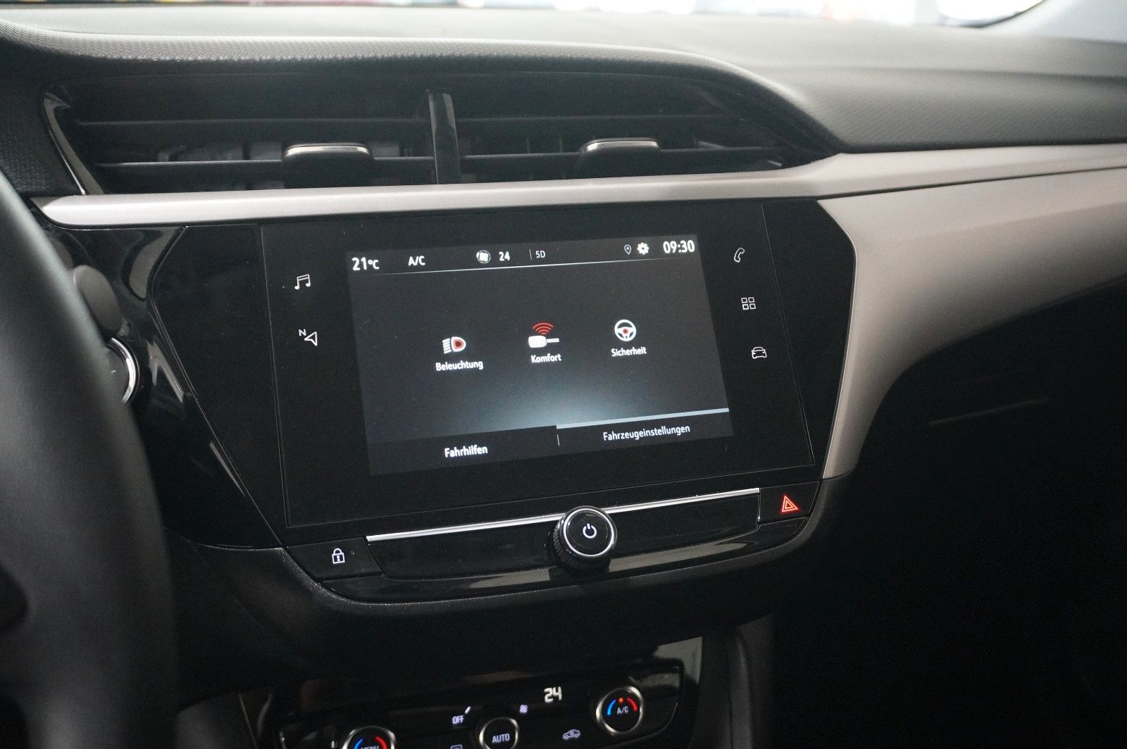 Fahrzeugabbildung Opel Corsa-e F EDITION 7KW NAVI/VIRT/TEMP/DAB/WÄRMEP.