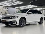 Volkswagen Passat GTE 1.4 TSI NAVI/VI.CO/SHZ/AHK/TEMP./CAM - Volkswagen Passat: V