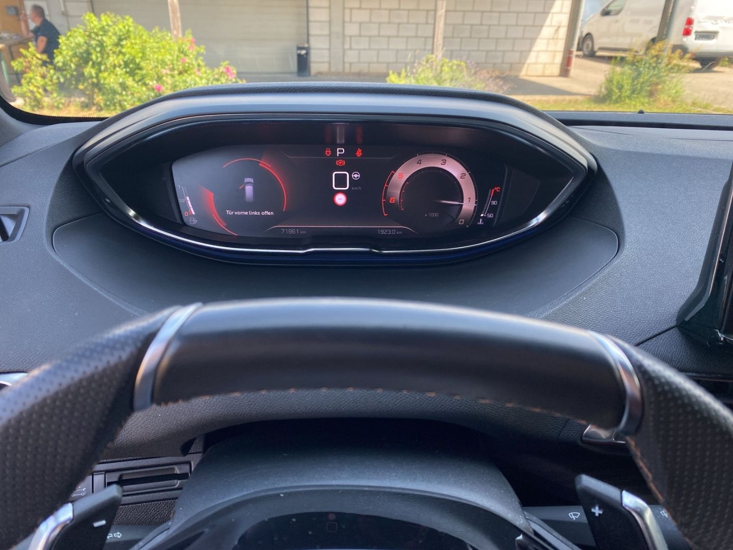 Fahrzeugabbildung Peugeot 5008 GT 2.0 BlueHDi 180 FAP EU6d 7-Sitzer