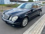 Mercedes-Benz E 500 ELEGANCE TOP ZUSTAND CHECK HEFT - Mercedes-Benz E 500 in Köln