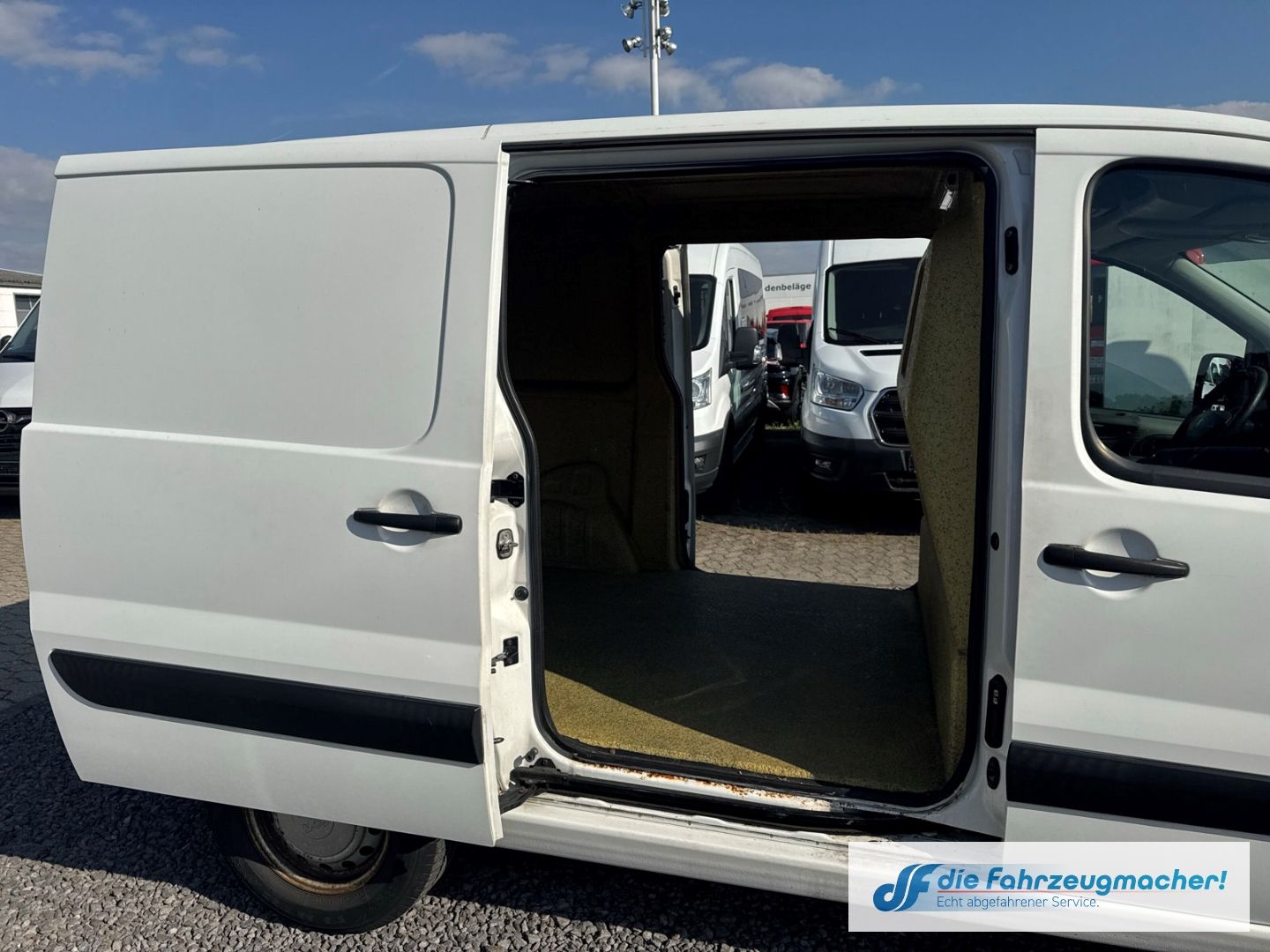 Fahrzeugabbildung Peugeot Expert Kasten L1H1 1.6 HDi Multif.Lenkrad CD *EX