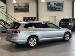 VW Passat Variant - Ansicht 3