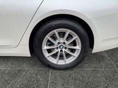 Fahrzeugabbildung BMW 520d Touring Aut. Leder Navi LED Harman